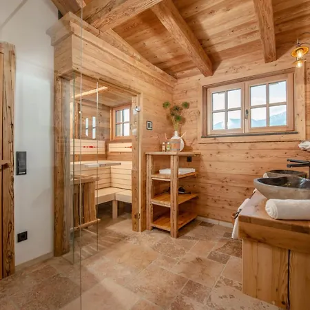 Apartment Almchalet Linharterhof
