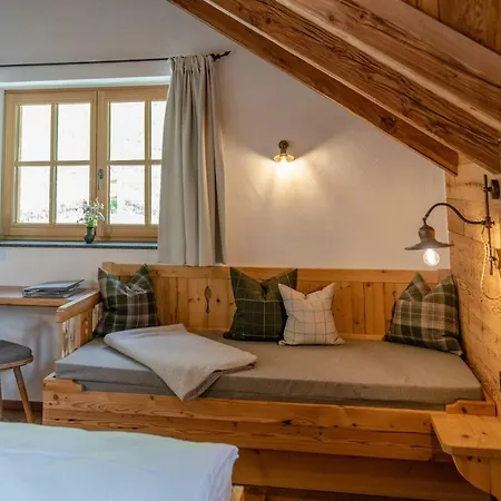 Almchalet Linharterhof * 하우스 임 엔슈탈