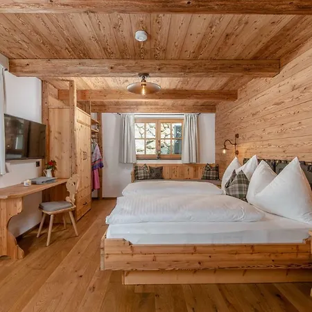 아파트 Almchalet Linharterhof *