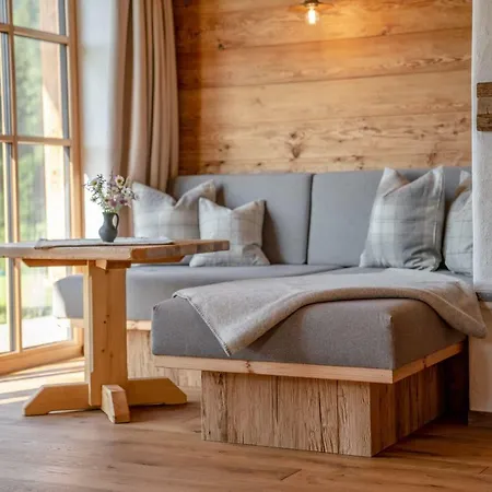 Almchalet Linharterhof *